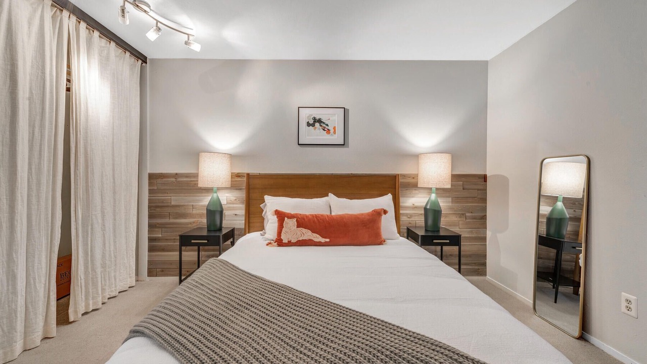 Photo of Bedroom in Central Boulder