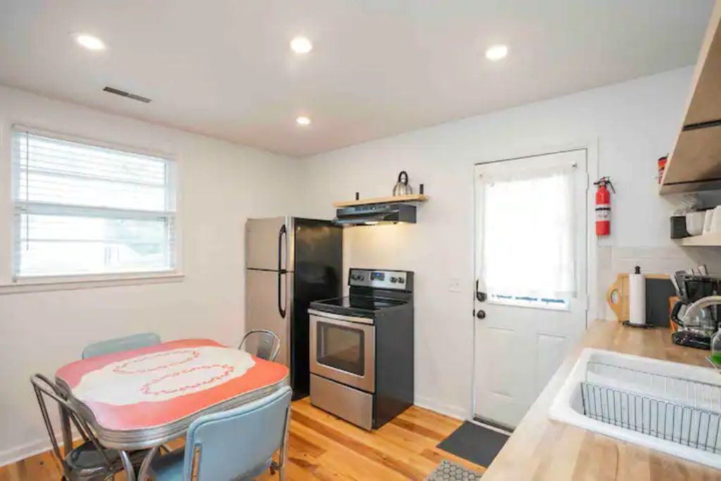 Photo of Kitchen in North Capitol