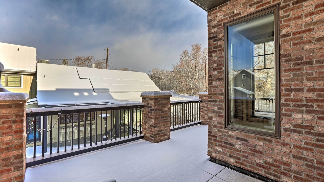 Photo of Outdoor in Golden