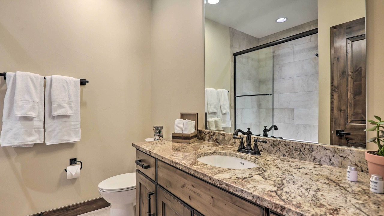 Photo of Bathroom in Golden