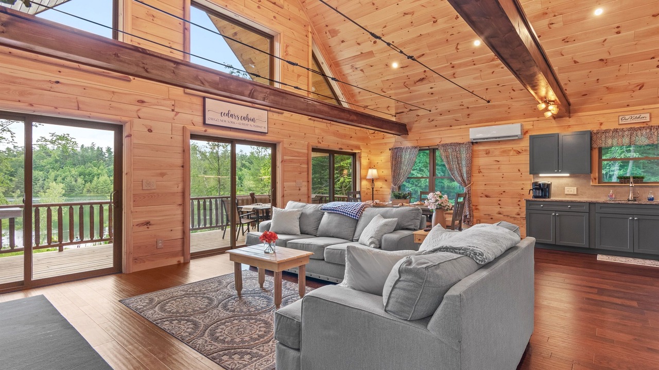 Photo of Livingroom in West Oneonta