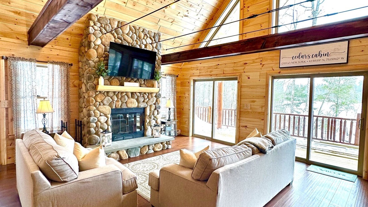 Photo of Livingroom in West Oneonta