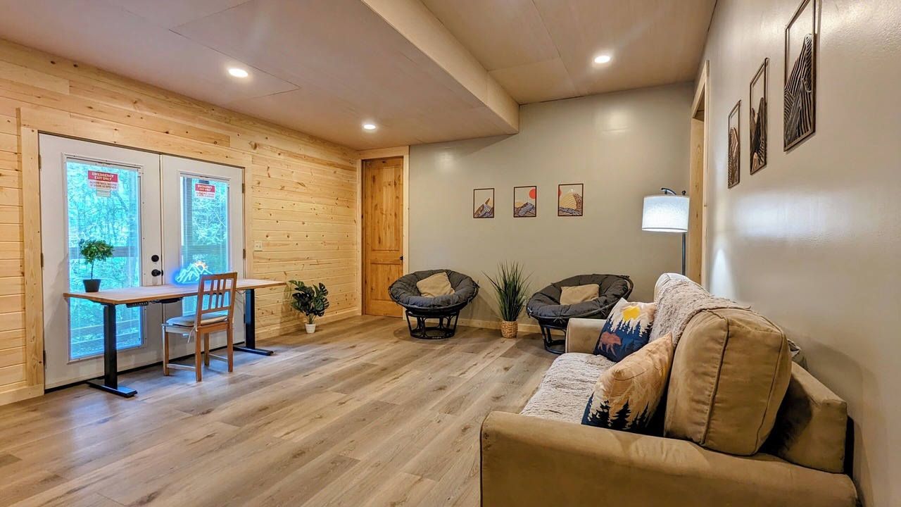 Photo of Livingroom in Cosby