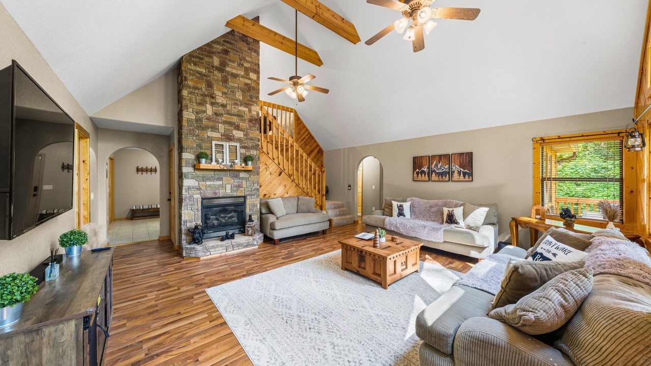 Photo of Livingroom in Cosby