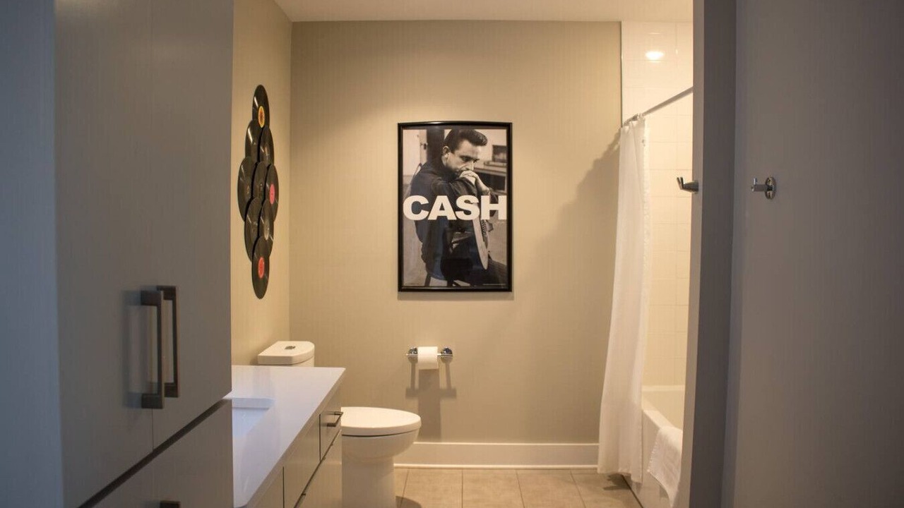 Photo of Bathroom in Hadley - Washington