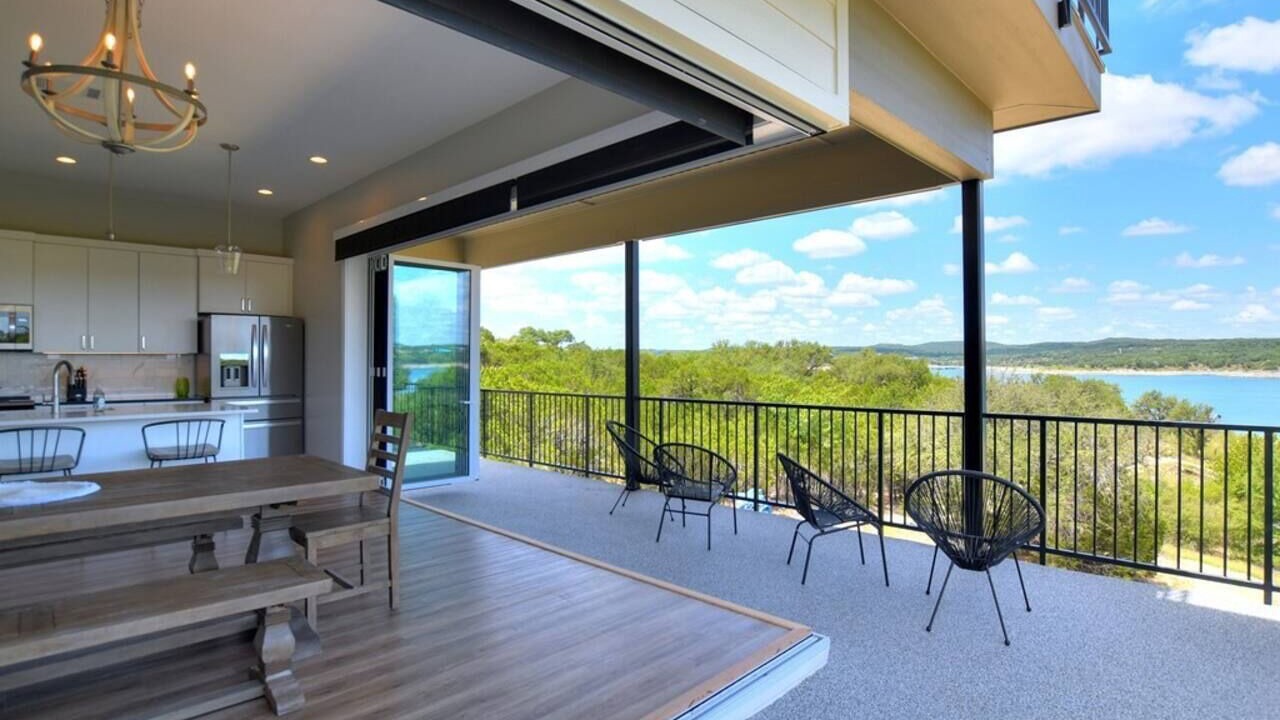 Photo of Bedroom in Point Venture