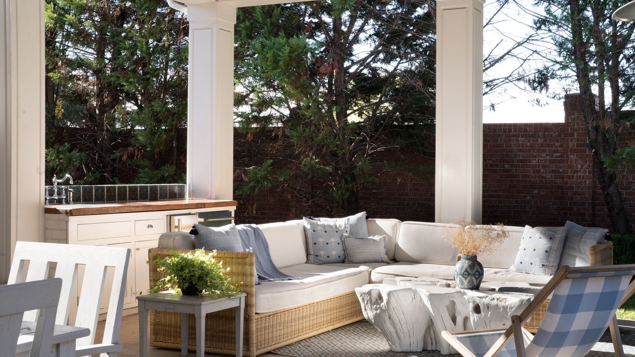 Photo of Patio Balcony in Austin Ave.