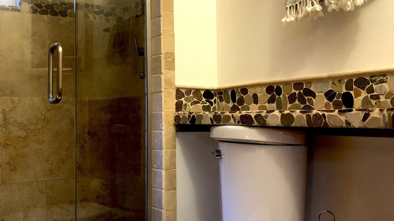 Photo of Bathroom in Lyons