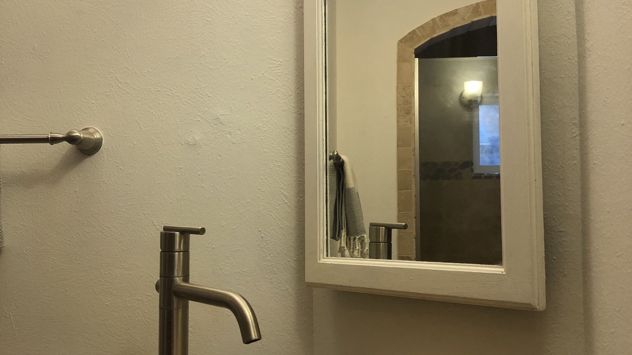 Photo of Bathroom in Lyons