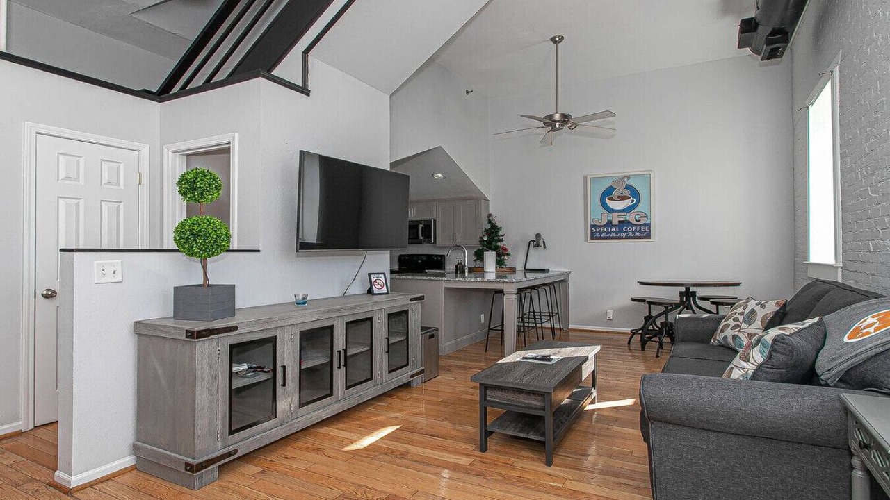 Photo of Livingroom in Old City
