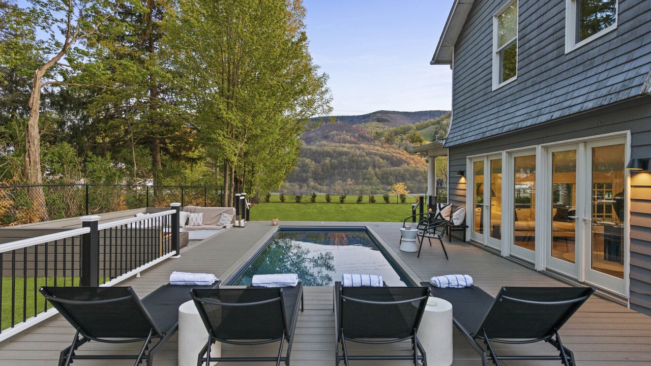 Photo of Patio Balcony in Hunter