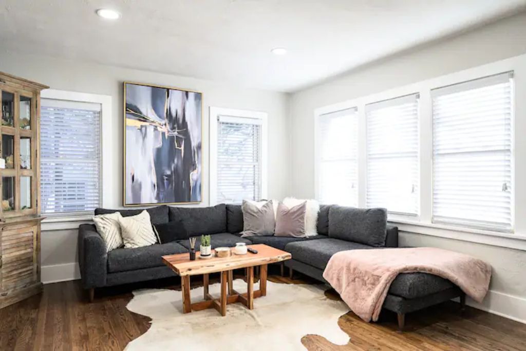Photo of Bedroom in Edgewater