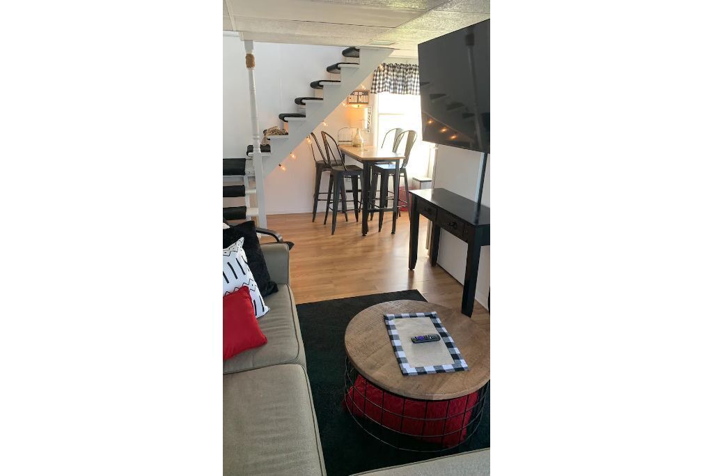 Photo of Livingroom in Bowling Green