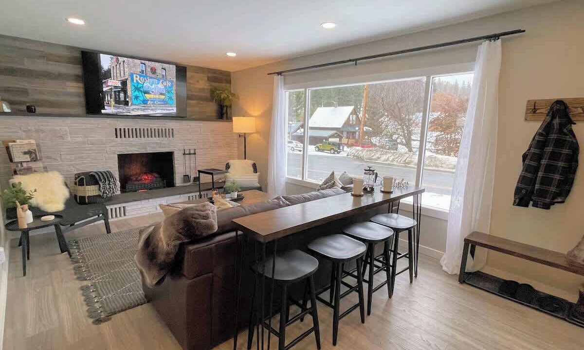 Photo of Bedroom in Roslyn