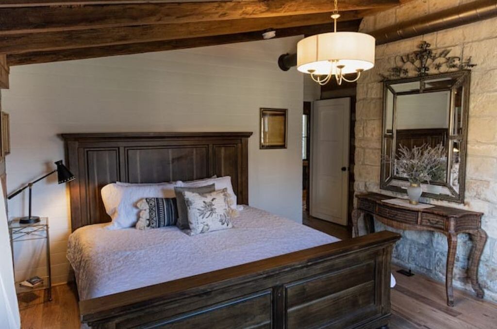 Photo of Bedroom in Hendersonville