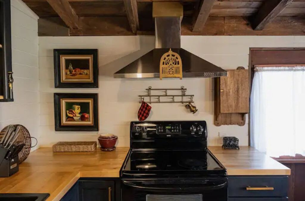 Photo of Kitchen in Hendersonville