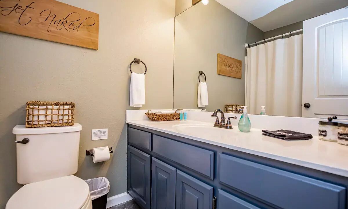 Photo of Bathroom in Beaver Shores