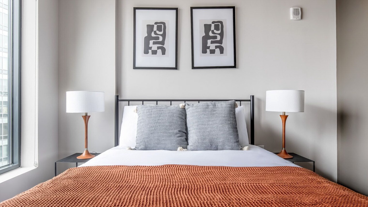 Photo of Bedroom in Theatre District