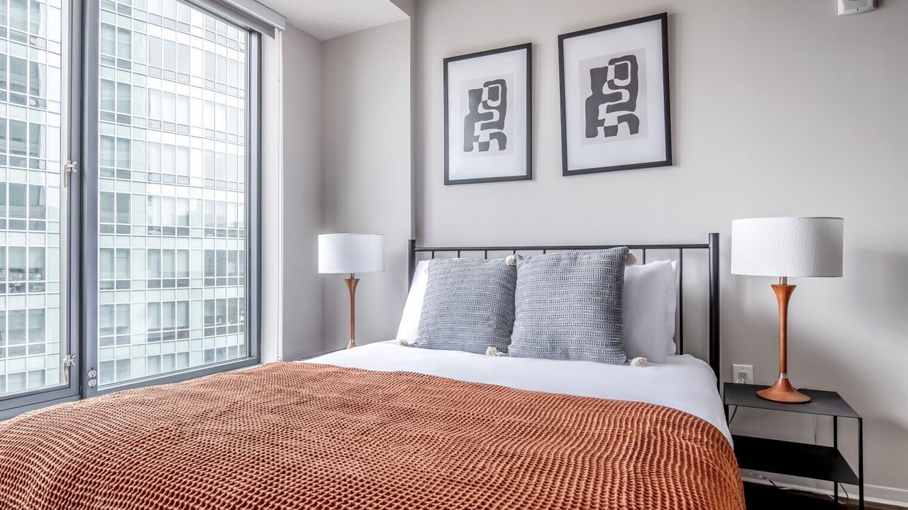 Photo of Bedroom in Theatre District