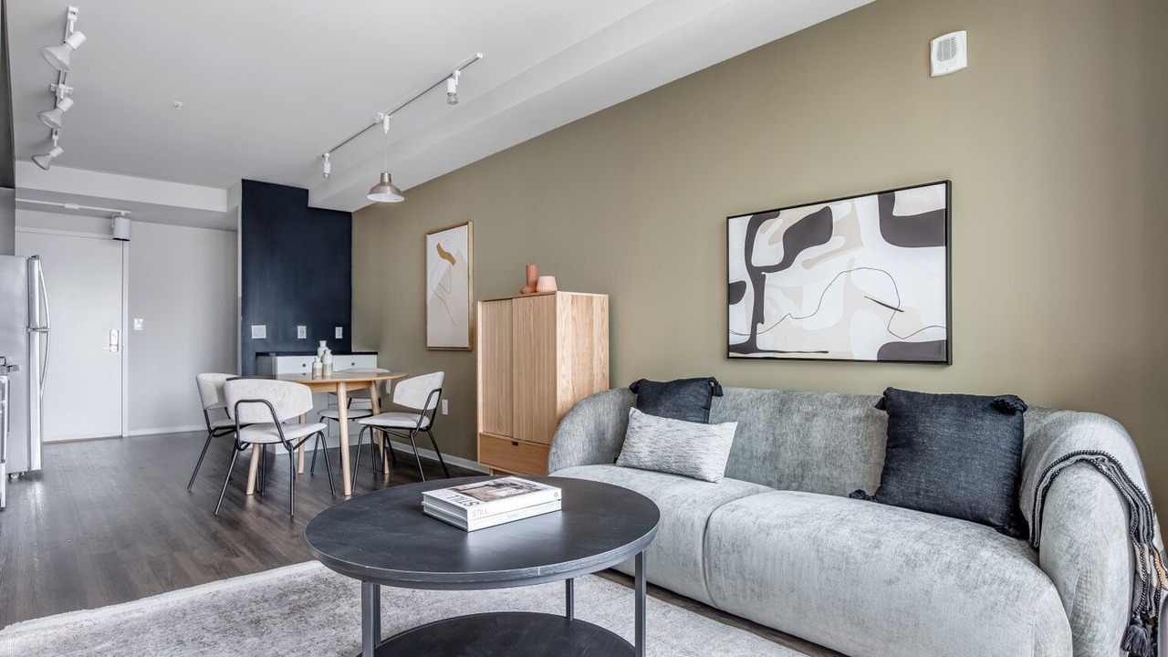 Photo of Livingroom in Theatre District