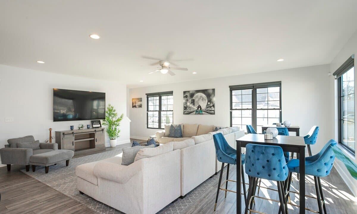 Photo of Bedroom in Cleveland Park