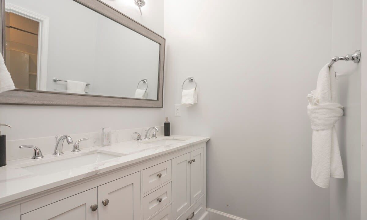 Photo of Bathroom in Cleveland Park