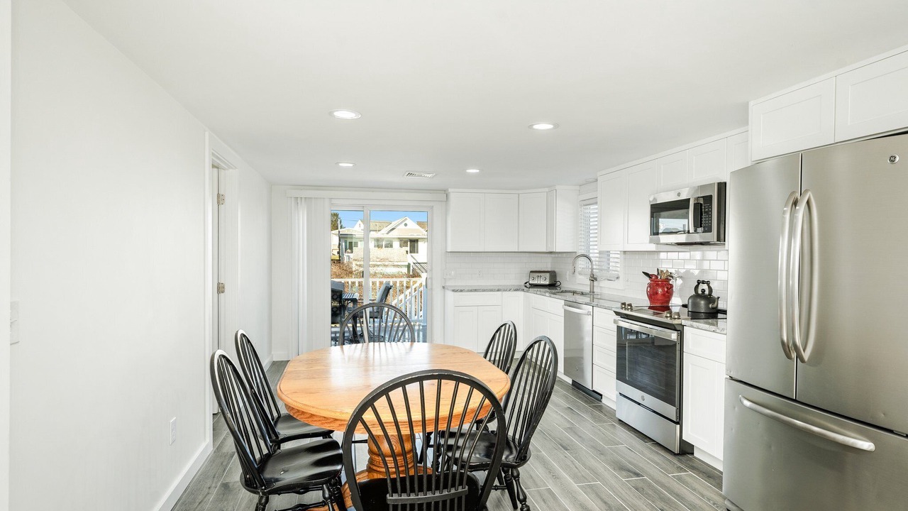Photo of Kitchen in Eastward Look