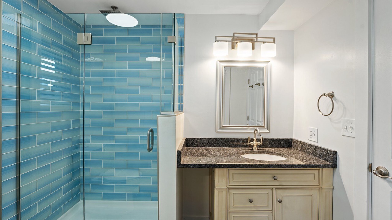 Photo of Bathroom in Eastward Look