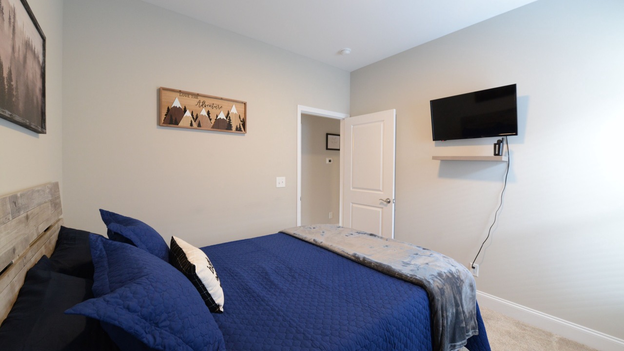 Photo of Bedroom in Evensville