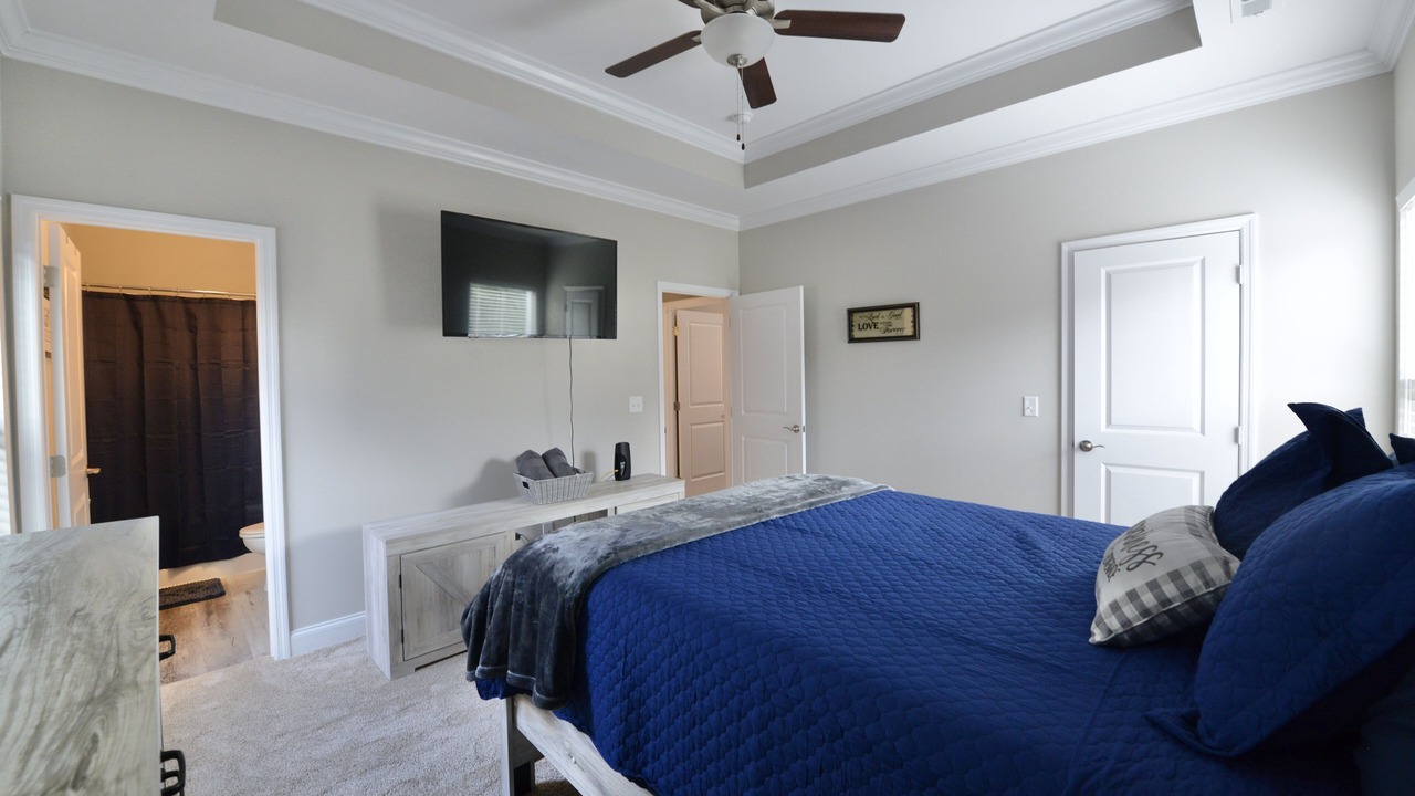 Photo of Bedroom in Evensville