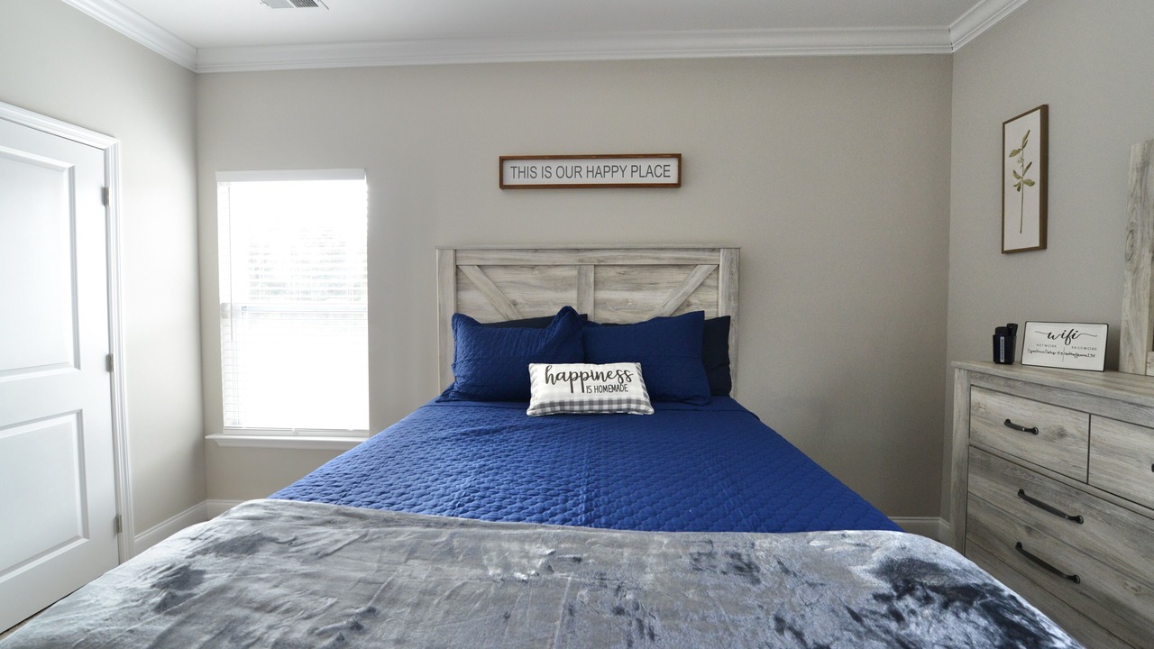 Photo of Bedroom in Evensville