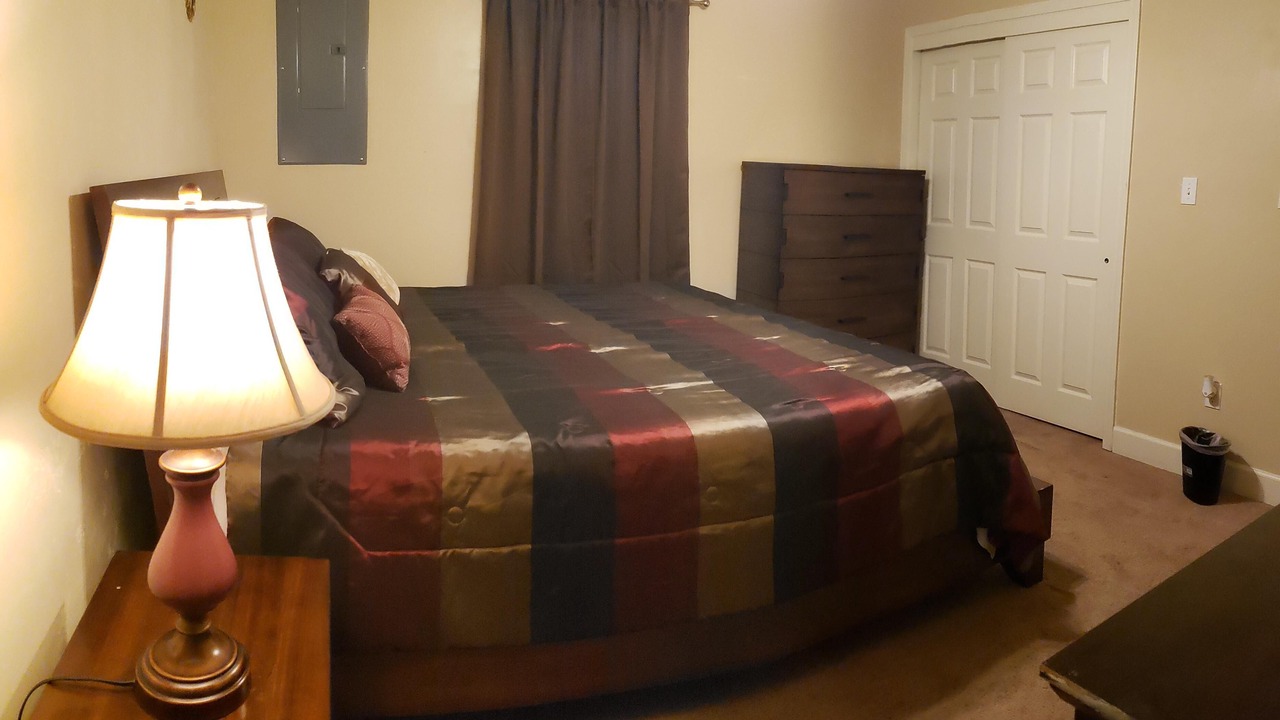 Photo of Bedroom in Roswell