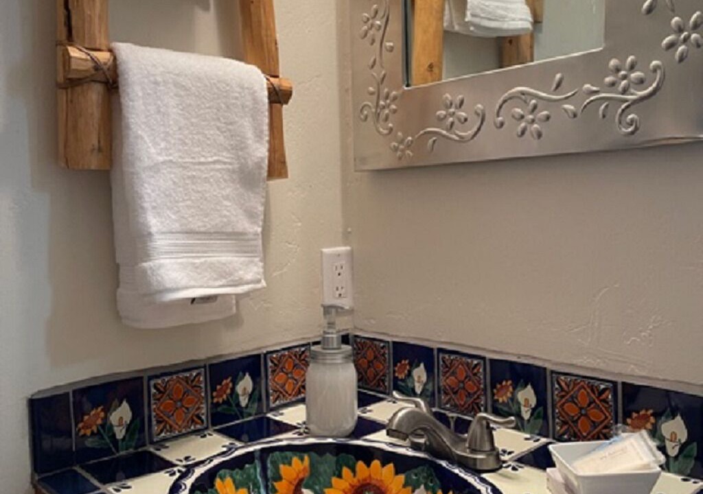 Photo of Bathroom in Rio Grande Blvd