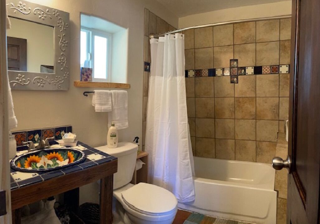 Photo of Bathroom in Rio Grande Blvd