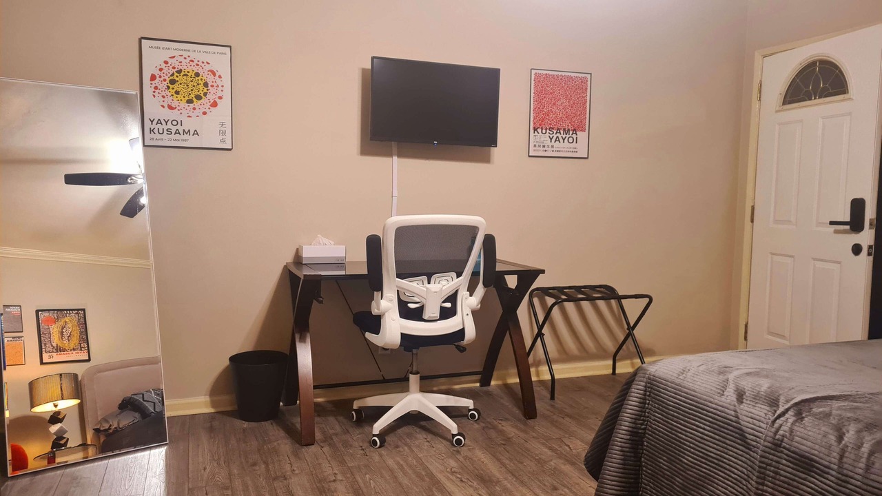 Photo of Bedroom in East Hollywood