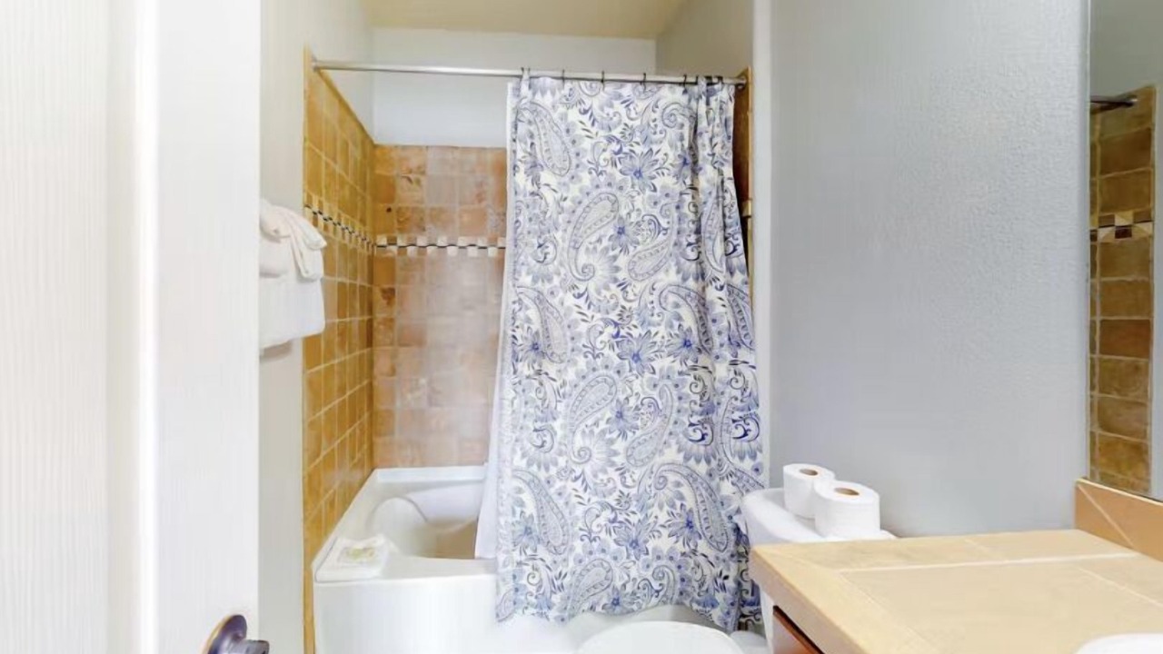 Photo of Bathroom in Silvercreek