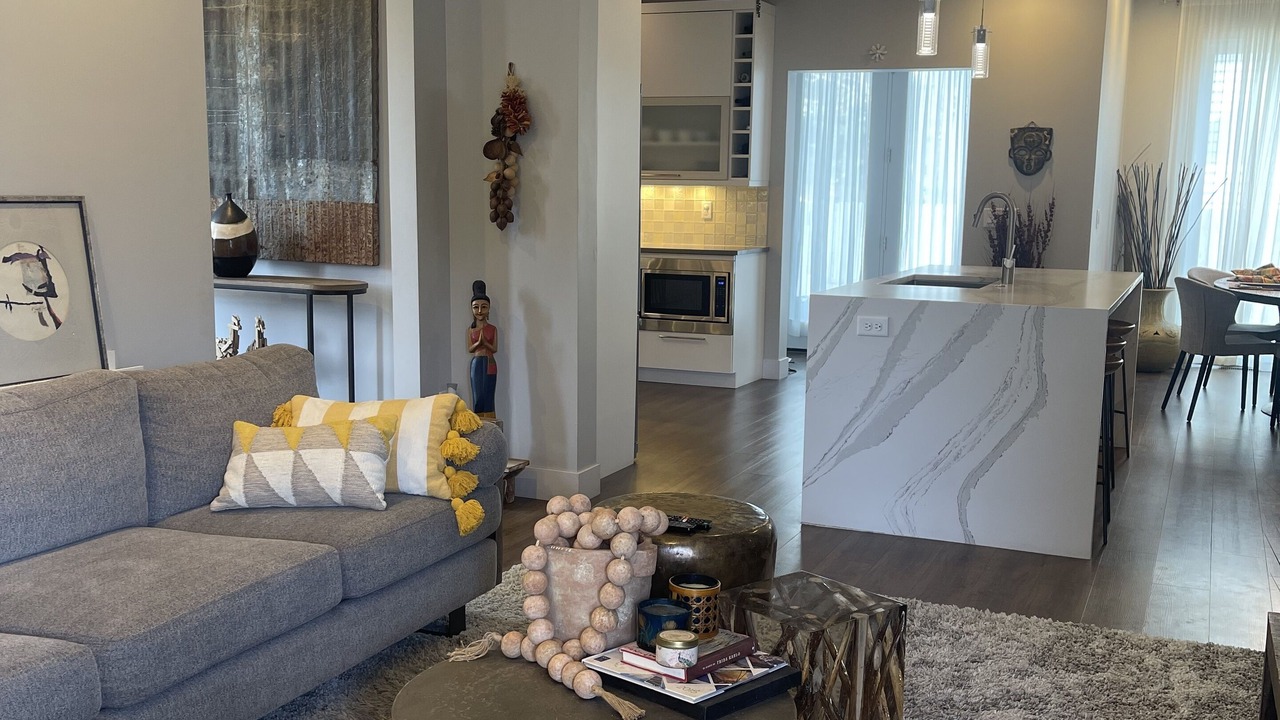 Photo of Livingroom in Central Boulder