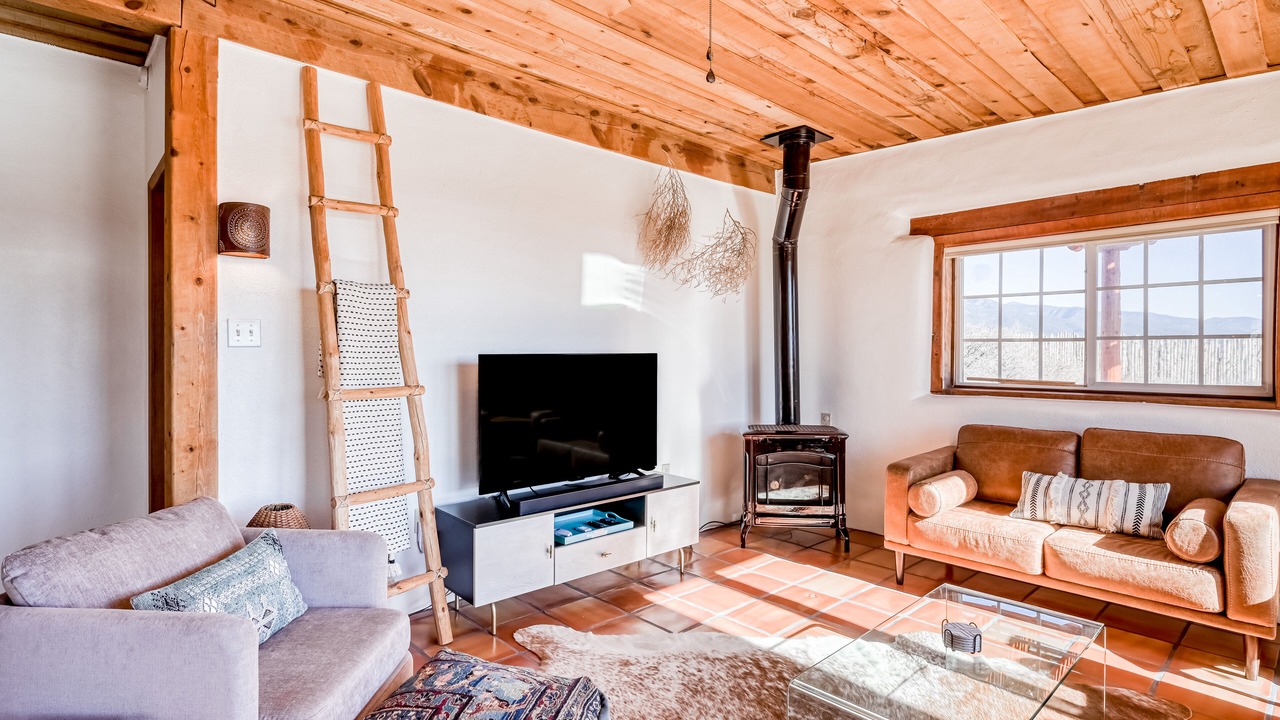 Photo of Livingroom in Taos