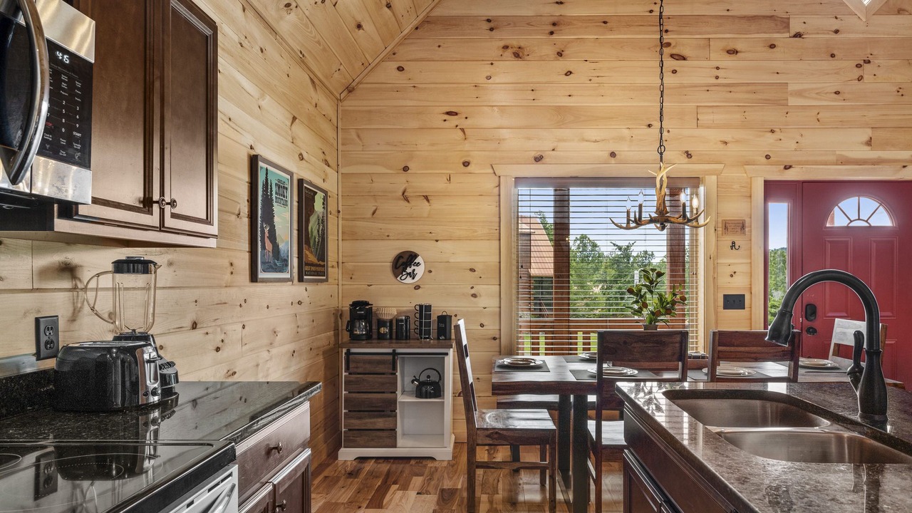 Photo of Kitchen in White Oak Lodge