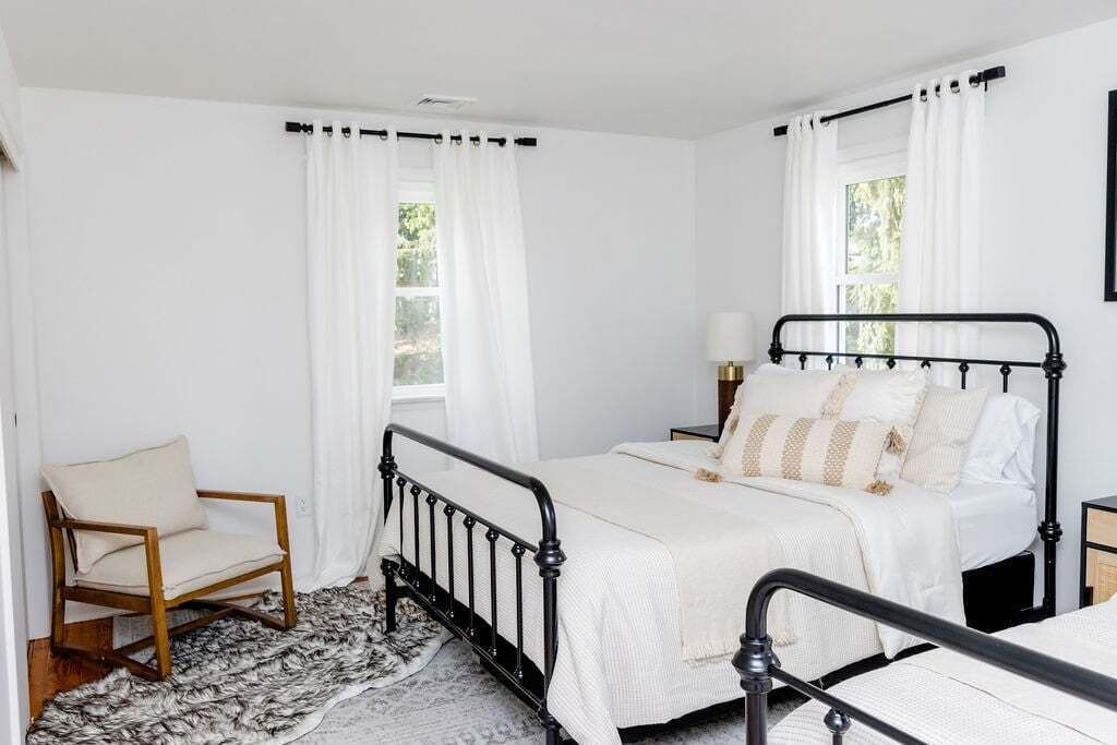 Photo of Bedroom in Leola