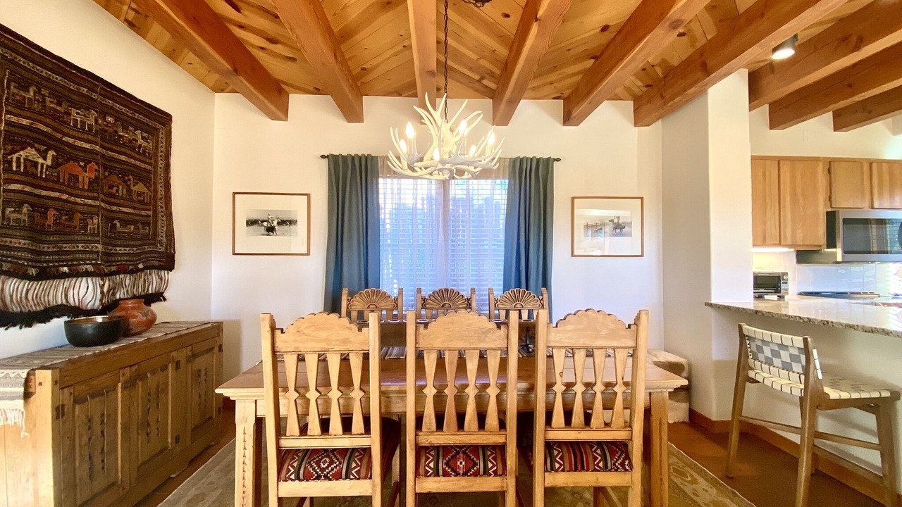 Photo of Bedroom in Nambe Pueblo