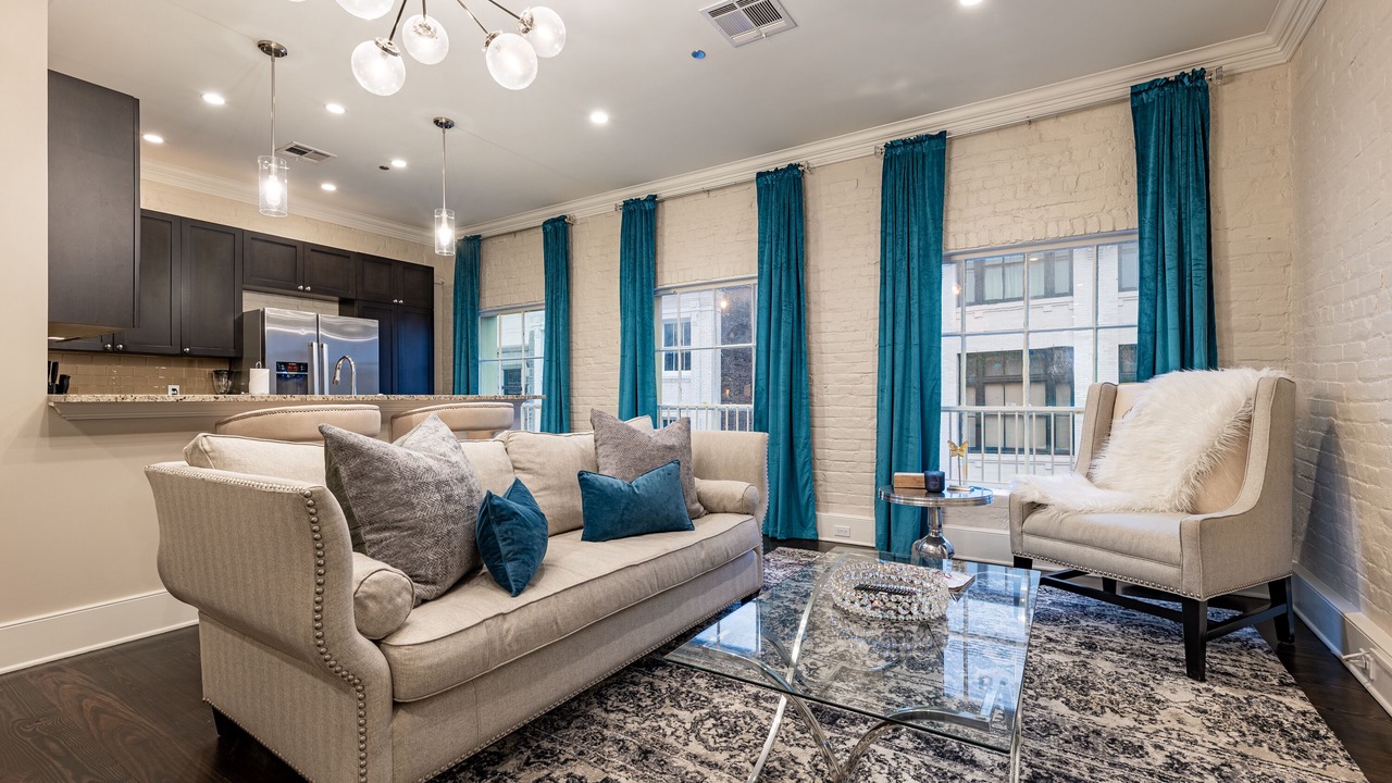 Photo of Livingroom in French Quarter