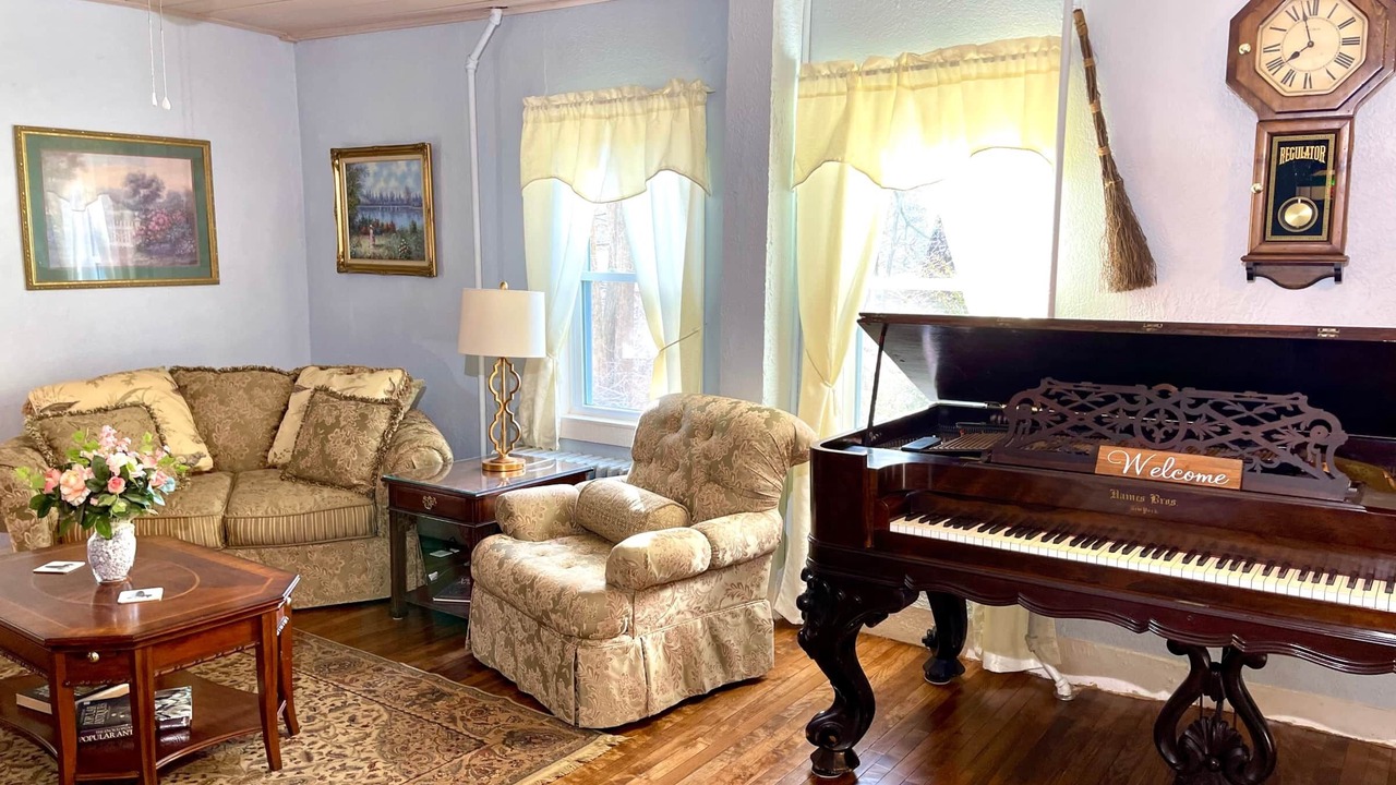 Photo of Bedroom in Pittsfield