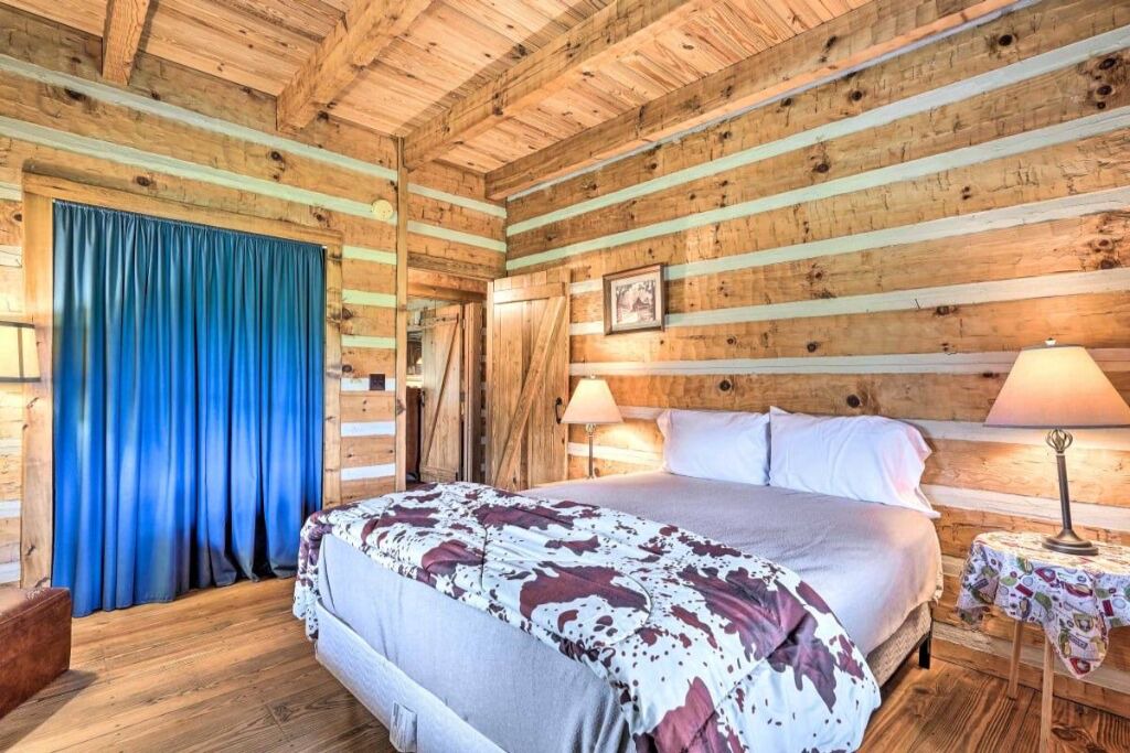 Photo of Bedroom in South Pittsburg