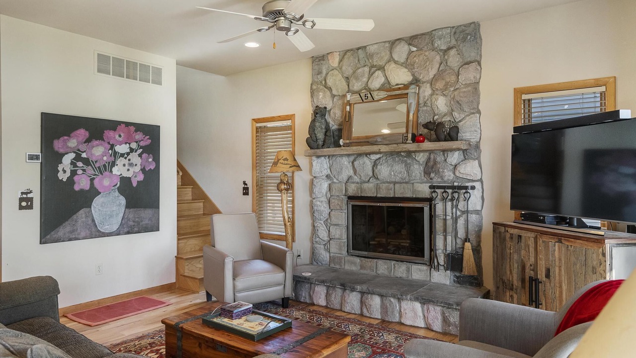 Photo of Livingroom in Alanson