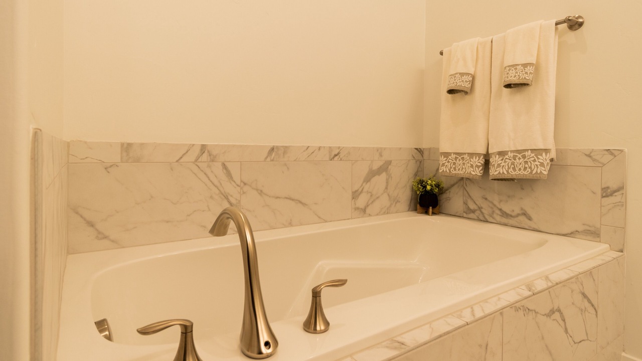 Photo of Bathroom in Midway