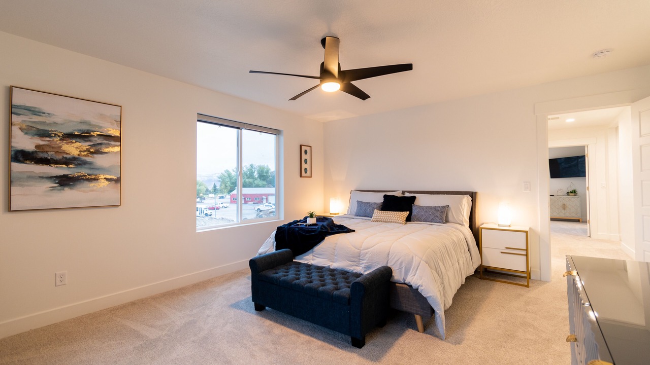 Photo of Bedroom in Midway