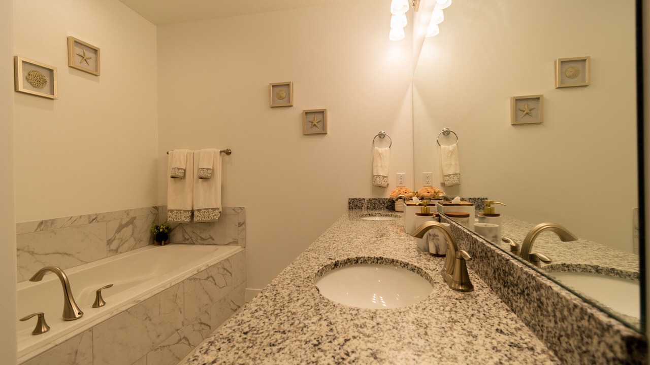 Photo of Bathroom in Midway