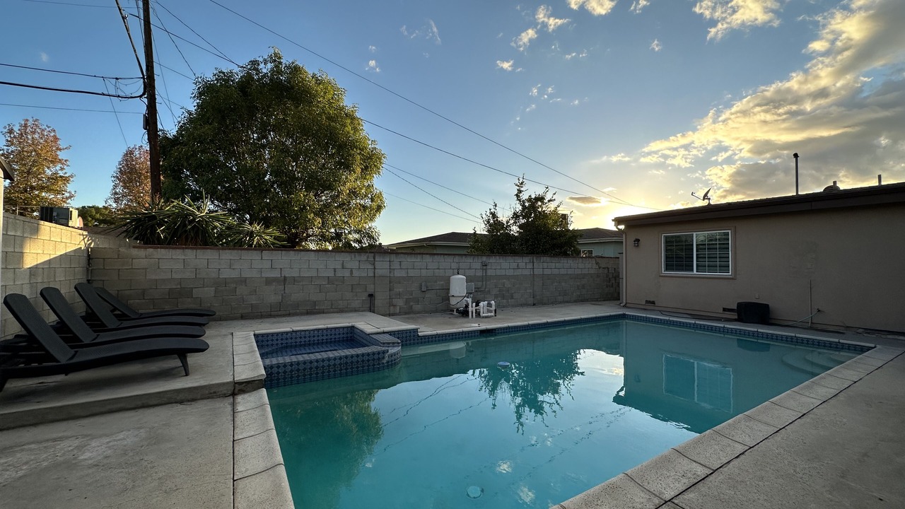 Photo of Outdoor in North Hollywood