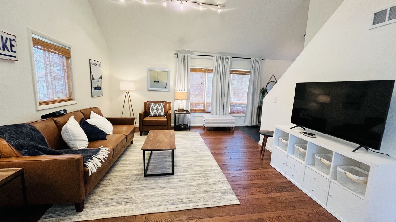 Photo of Livingroom in Howell